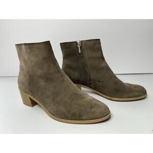 Clarks Women's Khaki Olive Breccan Myth Suede Bootie Ankle Boots  Size 8M